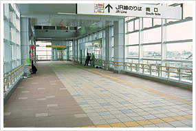 JR舞阪駅自由通路